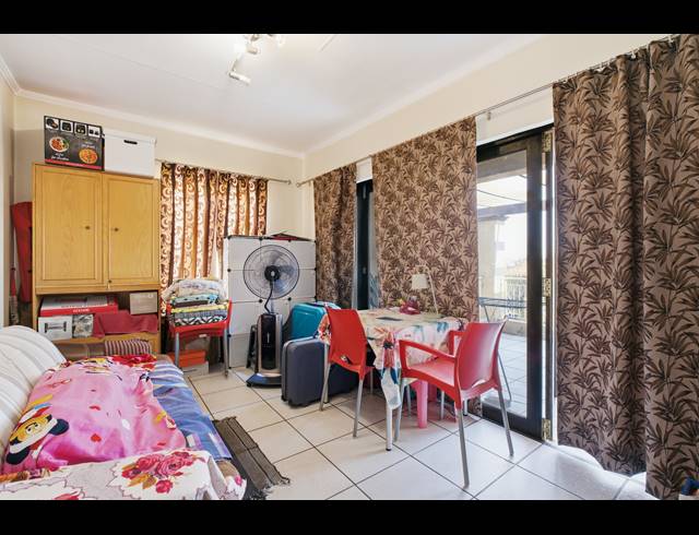 3 BEDROOM APARTMENT FOR SALE IN SUNNINGHILL